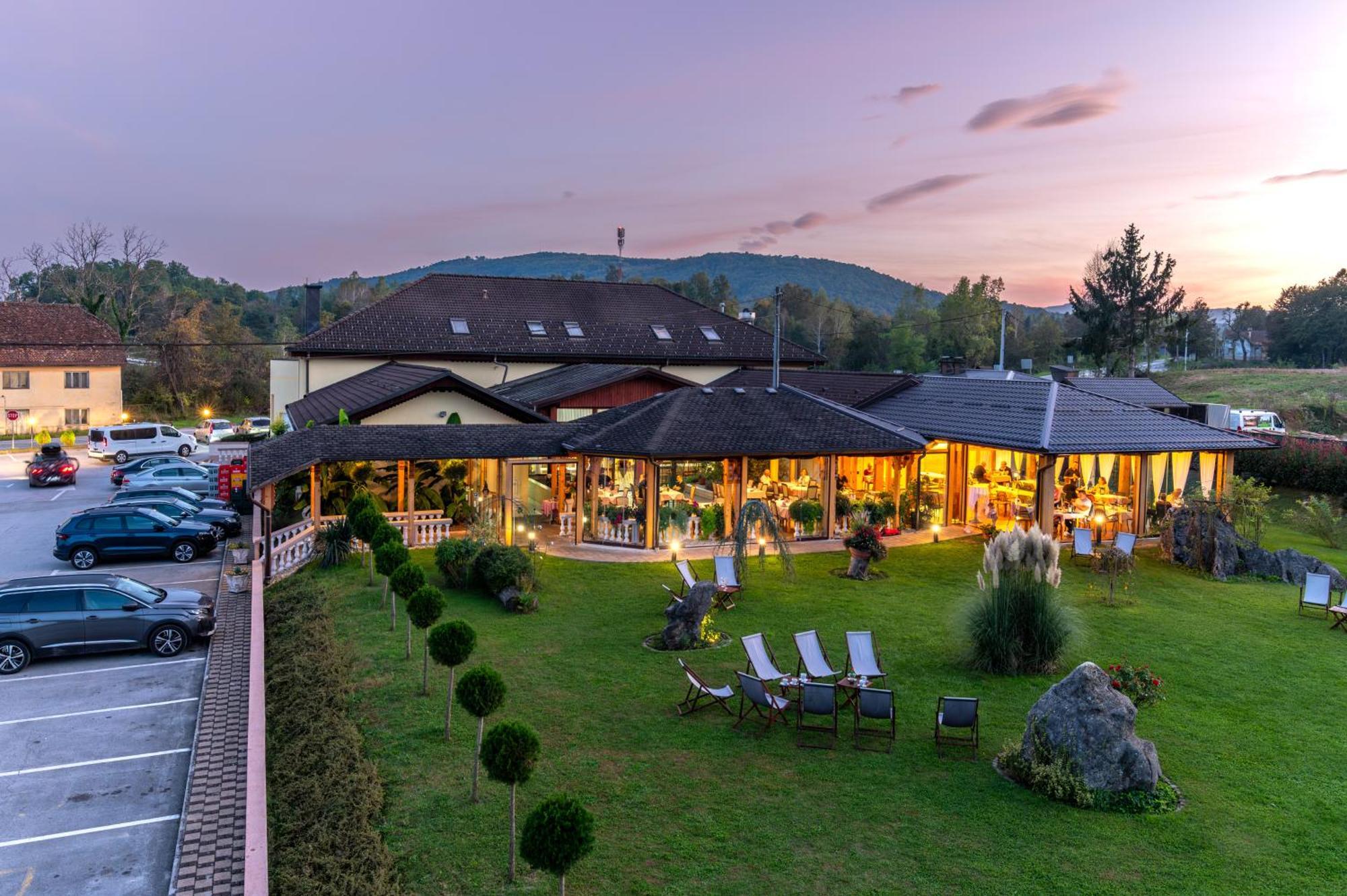 B&B Restoran Bosiljevo Exterior photo